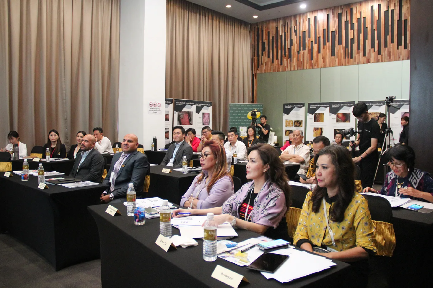 symposium past event 8